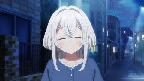 (4)