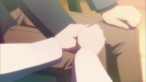 (4)