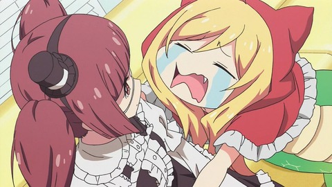 (4)