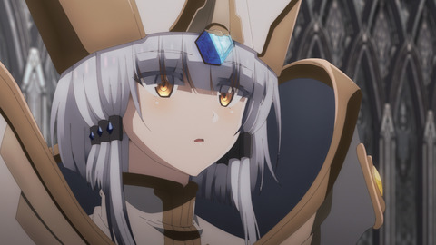(4)