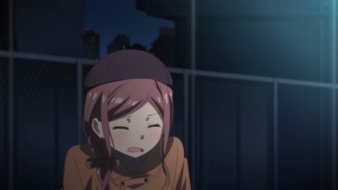 (4)