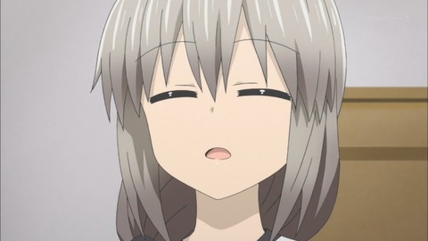 (4)