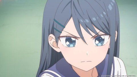 (4)