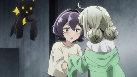(11)