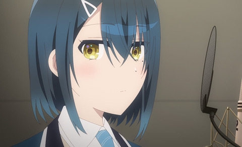 (5)