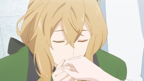 (5)