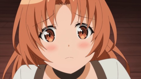 (4)