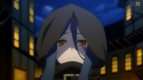 (100)