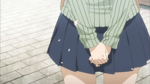 (4)