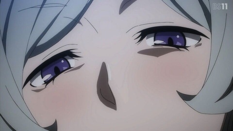 (100)
