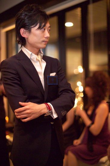 アスコットタイとは パーティースーツスタイル オーダースーツコンシェルジュ 松はじめのスーツ着こなし方ブログ