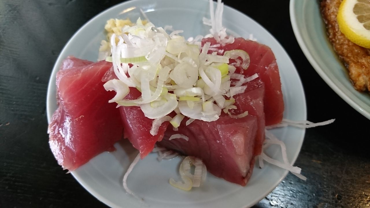 大衆料理 川治 でぶ厚いヒラメのソテーを食べる サラリーマンのランチ 大衆料理 川治 でぶ厚いヒラメのソテーを食べる サラリーマンのランチ