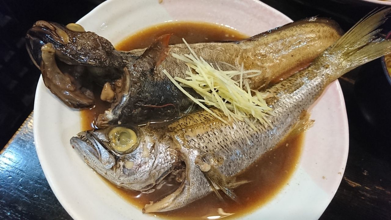 大衆料理 川治 かわじ で豪快な煮付けを食べる サラリーマンのランチ 大衆料理 川治 かわじ で豪快な煮付けを食べる サラリーマンのランチ