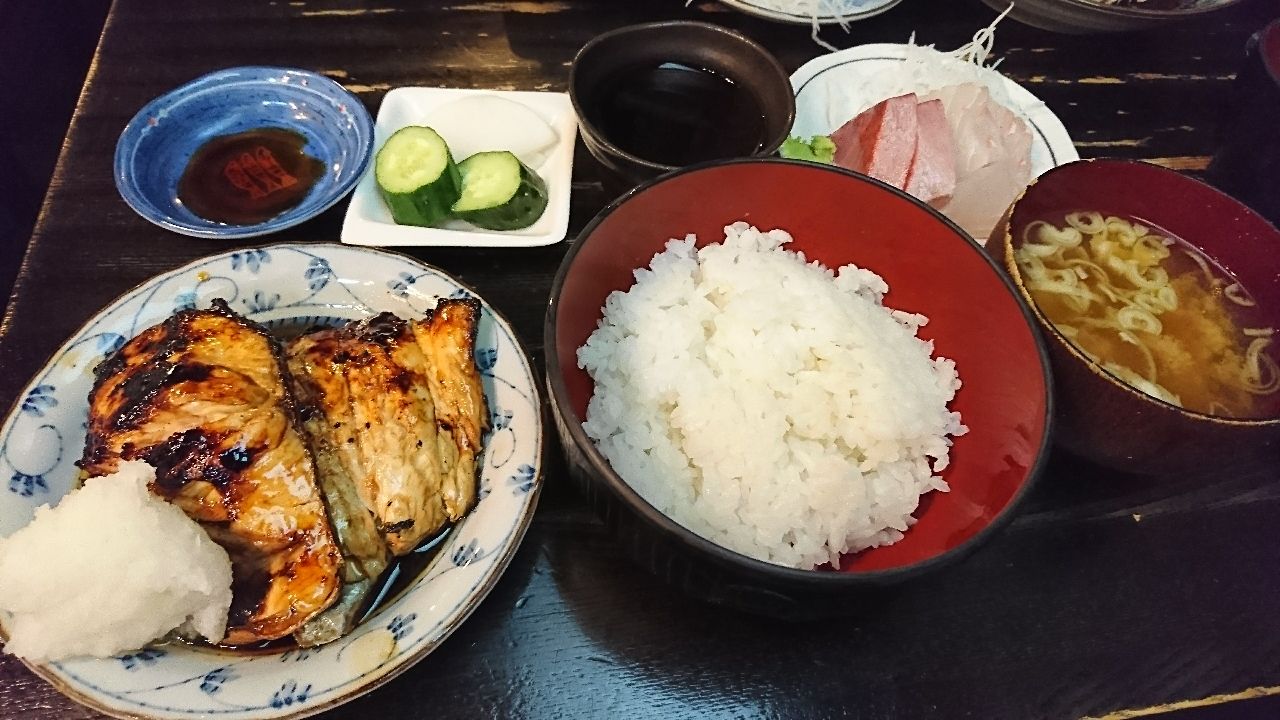 川治 17 4 26 カンパチ照り焼き サラリーマンのランチ