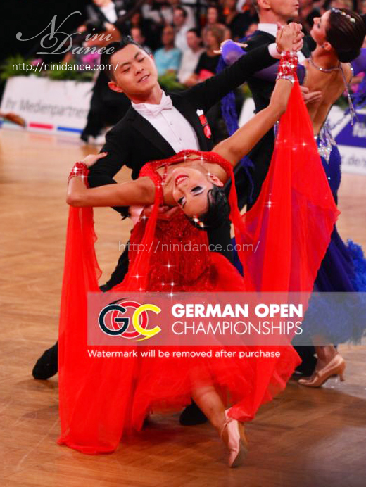 D600マーメイドラインにチュールの赤いモダンドレス : 社交ダンス