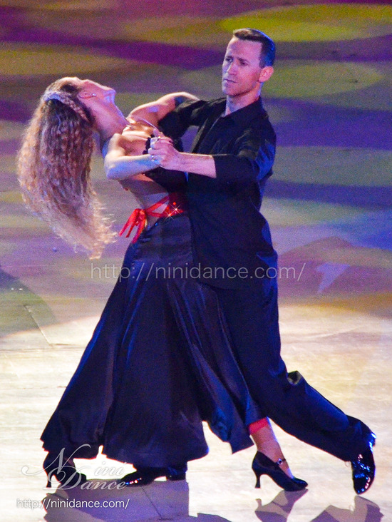 D310EM社製作ミルコ&エディタが着用したモダンドレス : 社交ダンス