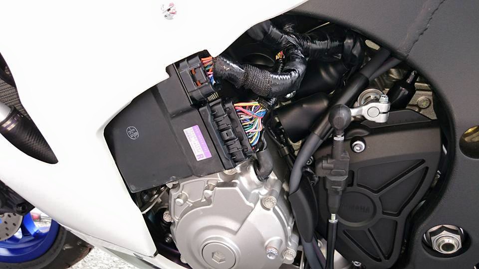 15年モデル 新型yzf R1 コンピュータ Ecu の転倒対策に 延長ハーネスキットよりもお得 S1000rr Ninja250r Meister