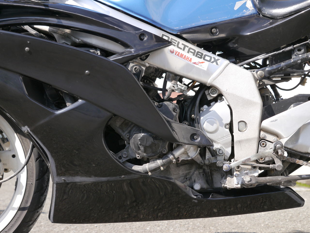 才谷屋】FZR250R(3LN)にYZF-R6カウル！しかもフルカウルで！ : S1000RR 