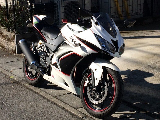 旧型Ninja250RをZX-6Rレプリカに！またしてもEIGHTさんが！（旧