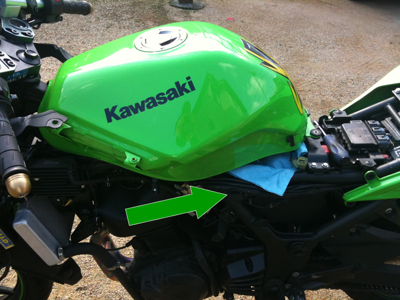 2009年式NINJA250rガソリンタンク