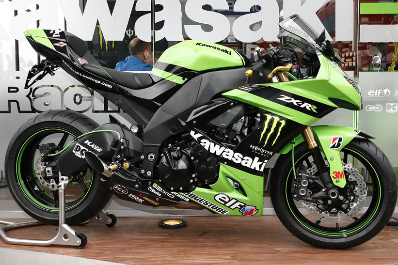 Ninja250r ステッカーチューンとrightstaffmga S1000rr Ninja250r Meister Ninja250r ステッカーチューンとrightstaffmga S1000rr Ninja250r Meister