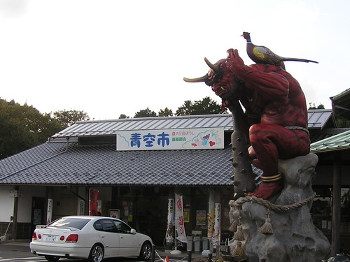 PB037712