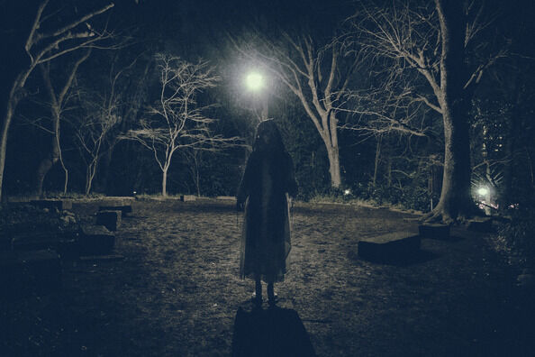 【怖い話】この「黒い人」とかいう怪談、めちゃくちゃ怖い…