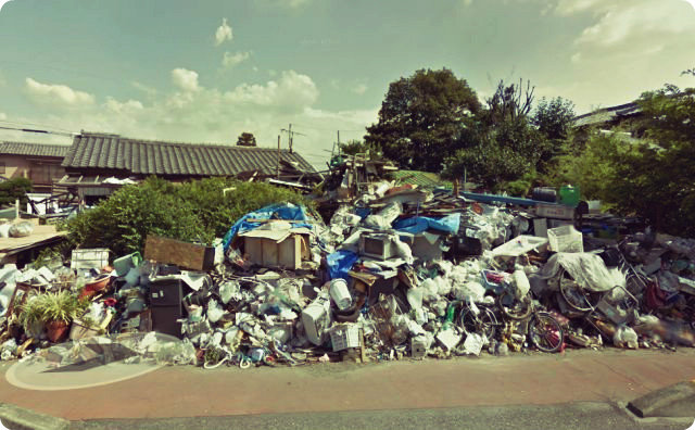 ゴミ屋敷を片付けてたらとんでもないものが出てきた