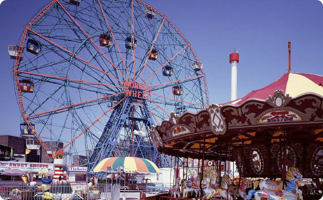 遊園地-ミラーハウス-怖い話