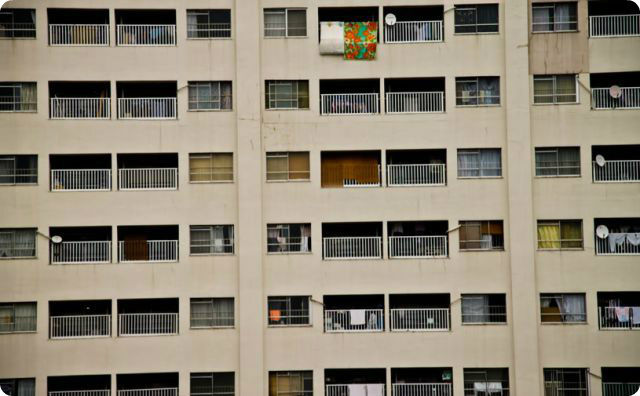 マンション、団地