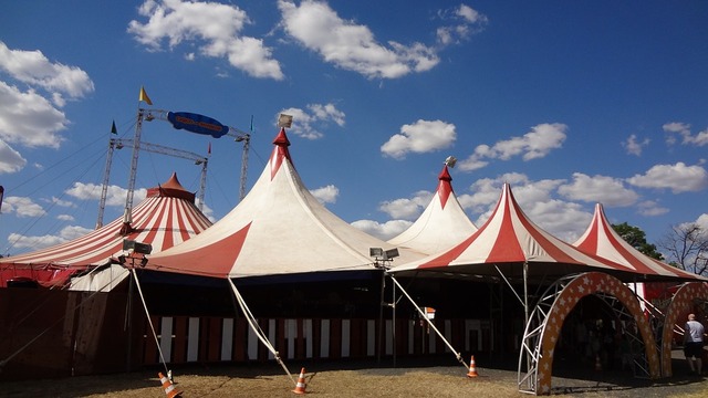 circus-231549_960_720
