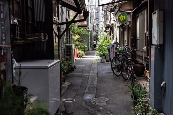 【オカルト】小さい人間が部屋にいた