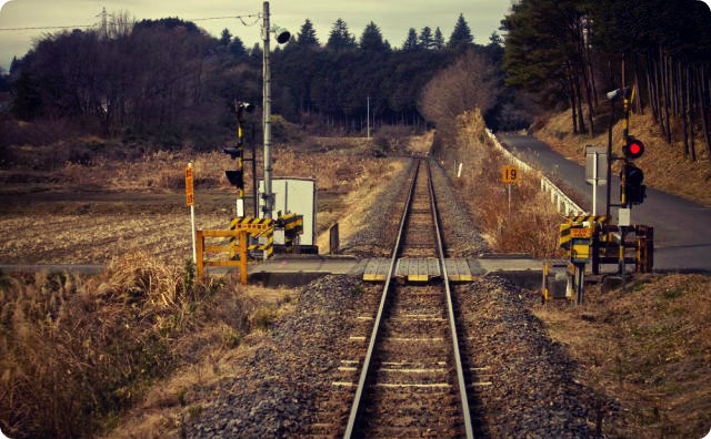 踏切、田舎