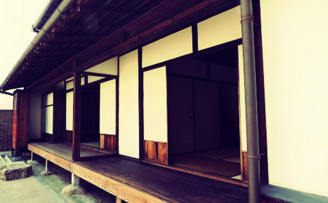 【時空の歪み】夏になると見える押し戸