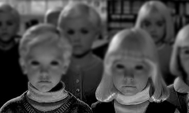 【怖い話】家の中で見た幽霊の正体が…