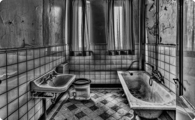 お風呂、不気味、顔