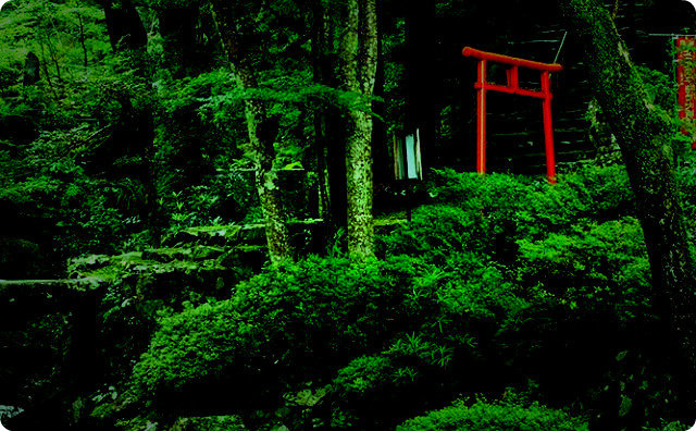 山-遭難-神社-不思議な話