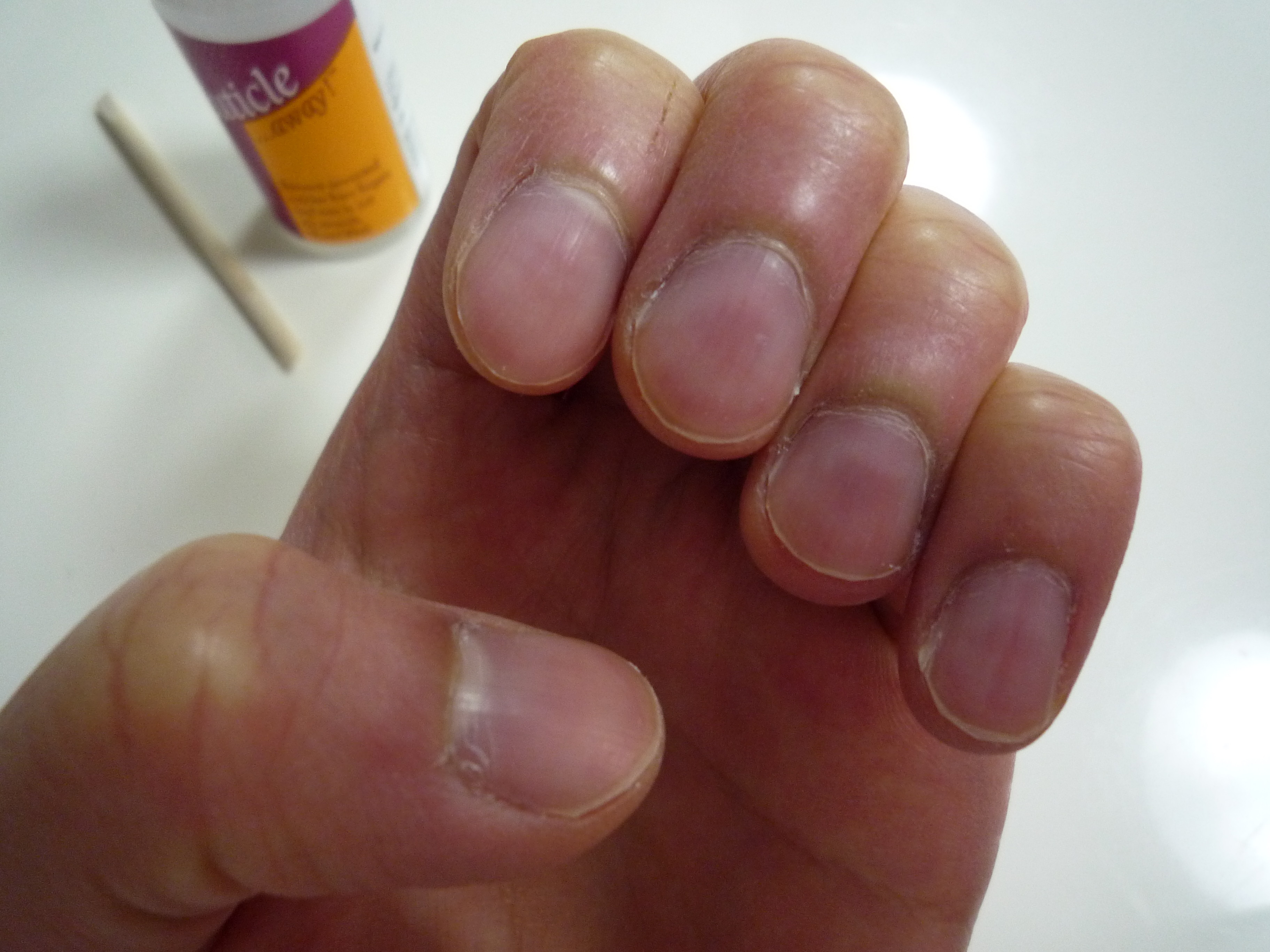 ネイルサロンで甘皮処理 ネイル好きのブログ 短い爪 平日 休日仕様