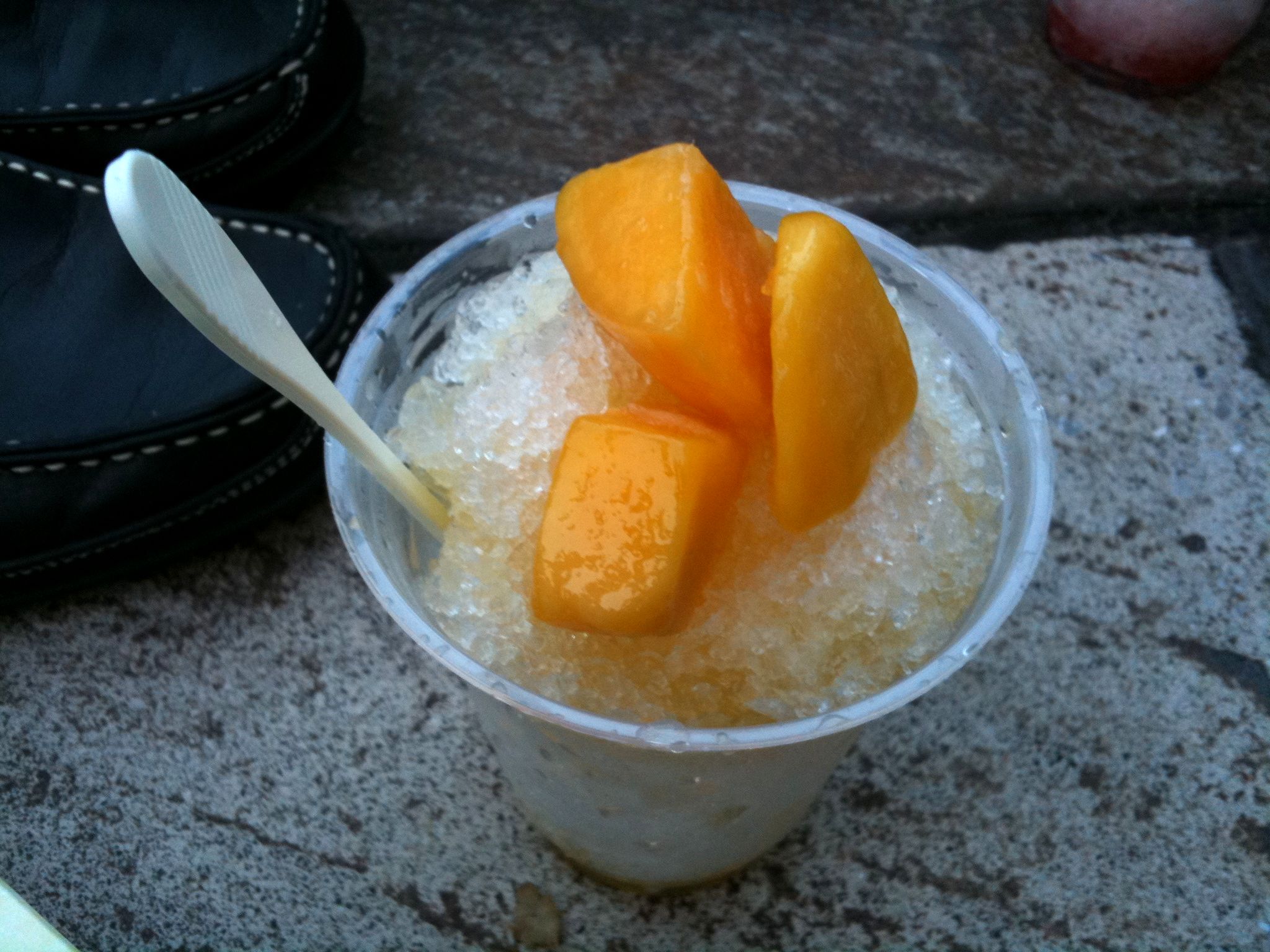 暑いディズニーシーで 様々な夏の食べ物 を食べてみた いつも無駄に W 過ごす