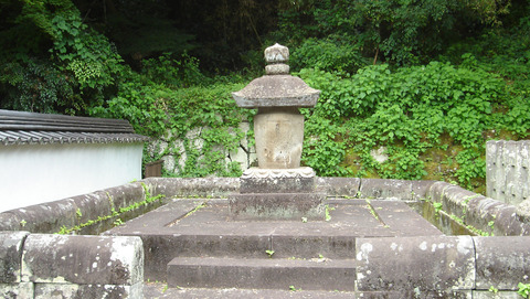 久教公墓
