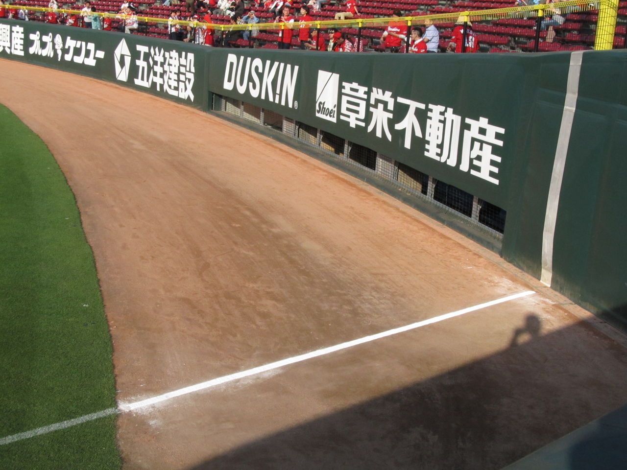 3回目のズームズームスタジアムと赤いローソン 奈良生駒からのつぶやき 西荻窪発生駒行き 東京だより 改め廿日市から生駒行き 広島だより