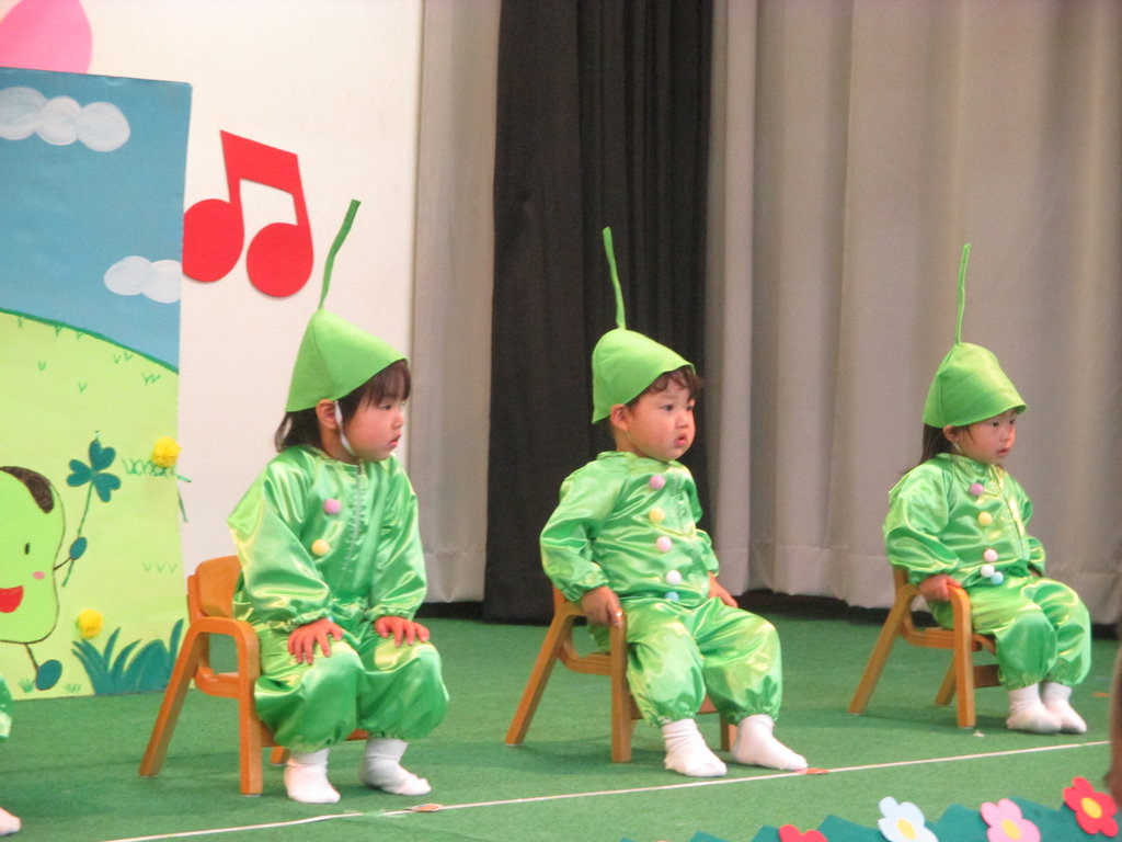 １２月４日 にしいさはや保育園お遊戯会 認定こども園 西諫早幼稚園