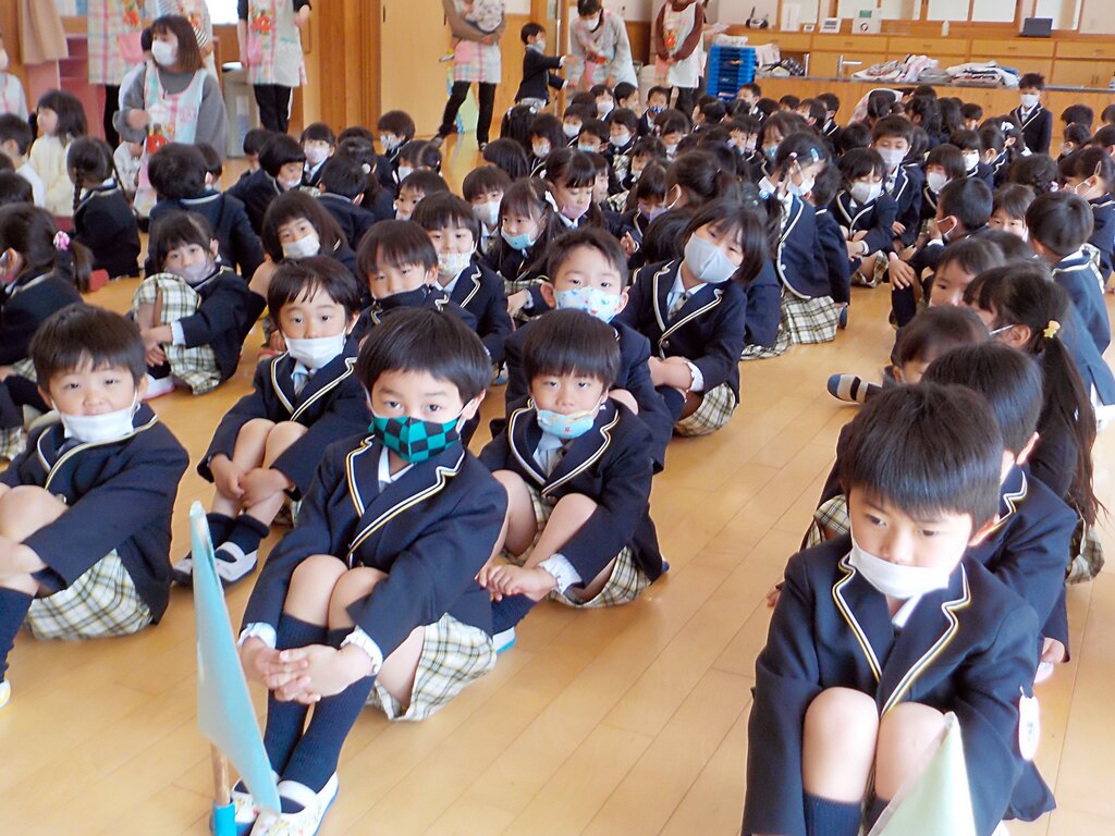 4月6日 幼稚園 1学期始業式 : 認定こども園 西諫早幼稚園