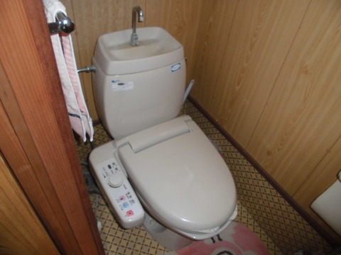 トイレ施工前
