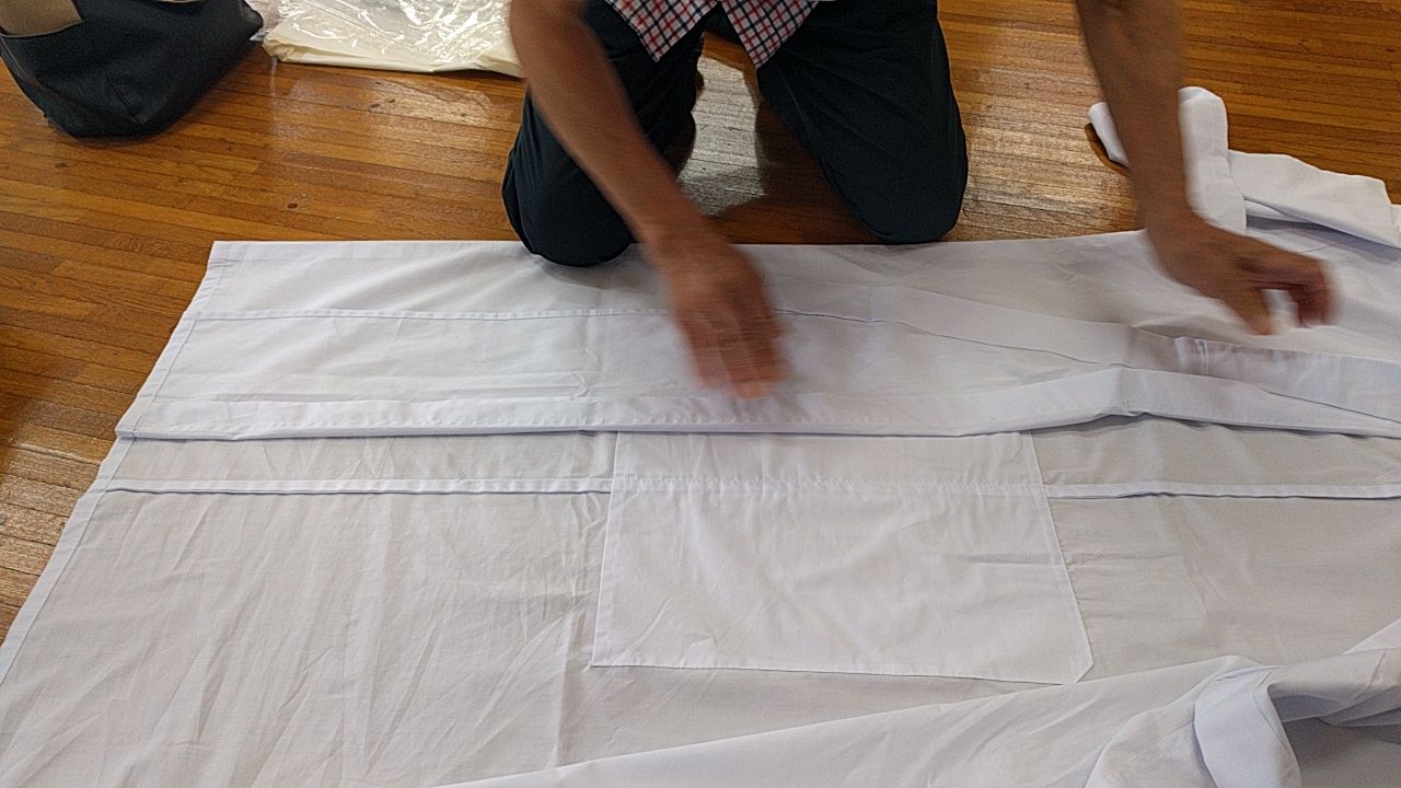 たたみ 方 白衣