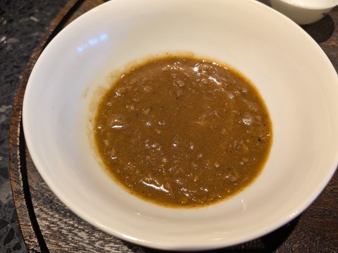 PXL_20251207_035117606