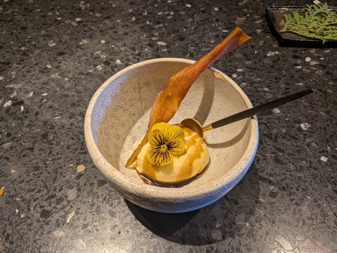 PXL_20251207_040022915