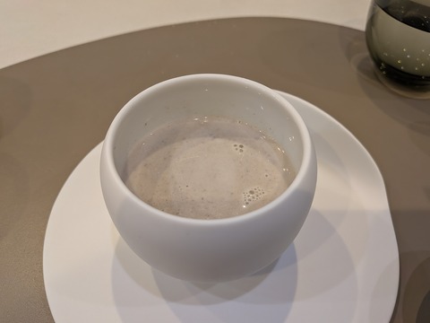 PXL_20251206_044150874