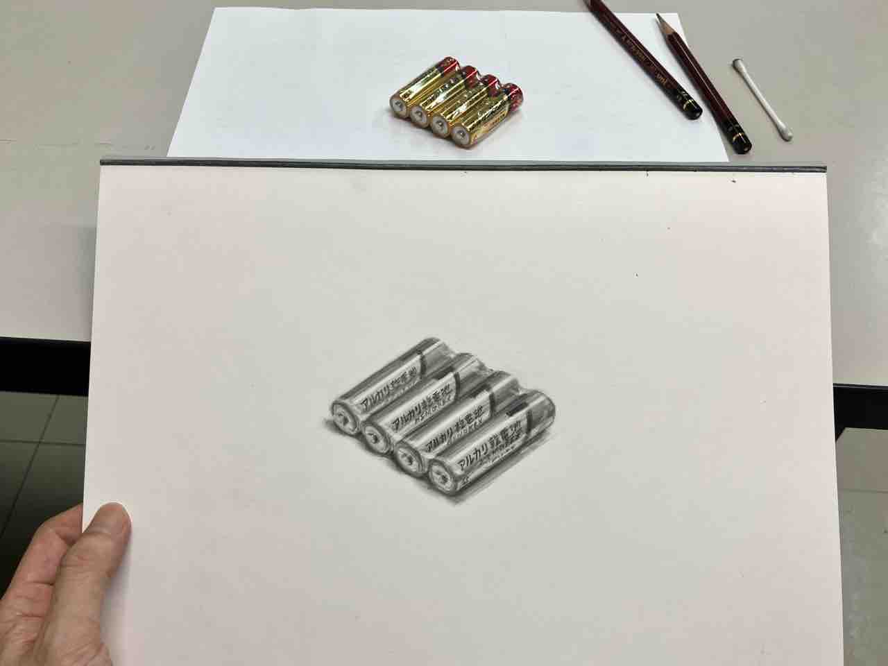 アルカリ乾電池、デッサン画 アルカリ乾電池パックのデッサン : 西滝直人 アトリエ日記