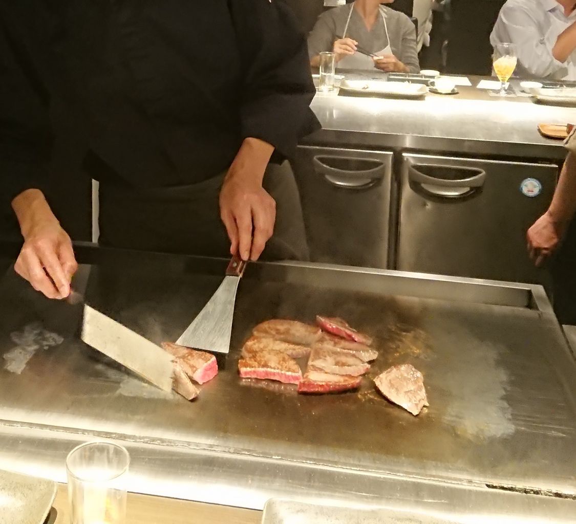 銀座のステーキザギンで素敵 二足のワラジスト ミラクルゴルファー まもプ 銀座のステーキザギンで素敵 二足のワラジスト ミラクルゴルファー まもプ